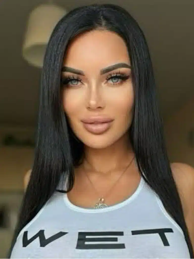 Evgeniya Donetsk Biography: Wiki, Age, Career, Height, Weight, Boyfriend, Net Worth & More